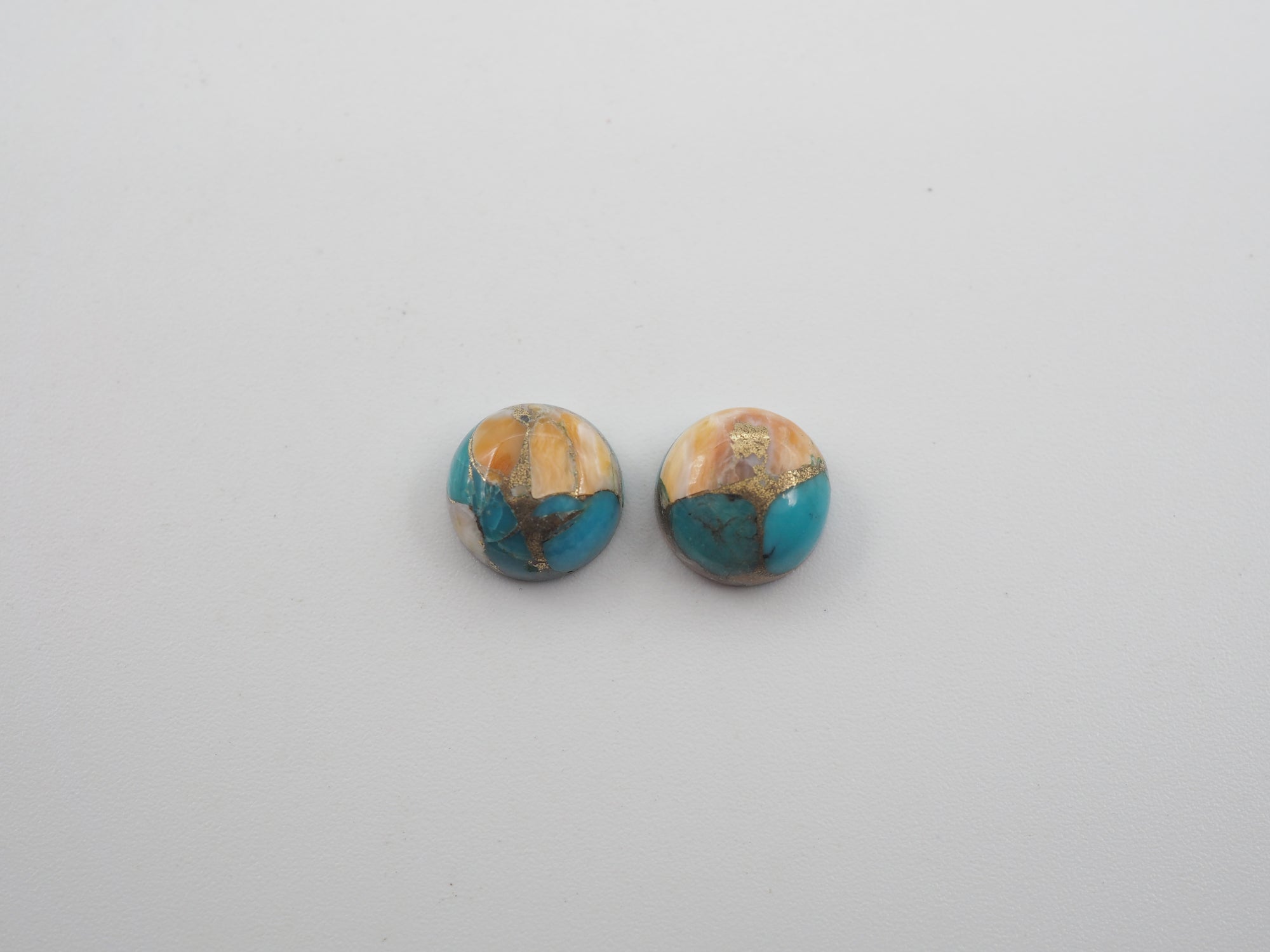 Oyster Copper Turquoise Cabochon Round 9 mm Approximately 6 Carat (GTG-OT-40)