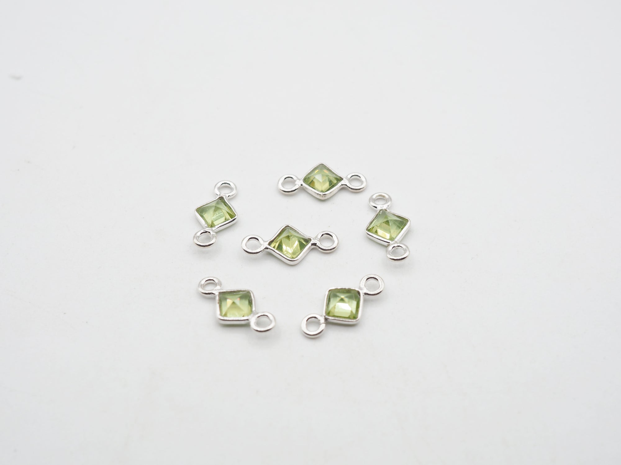 4x4mm Peridot Silver Bezel, Double Connector, Peridot Bezel, Peridot Charm