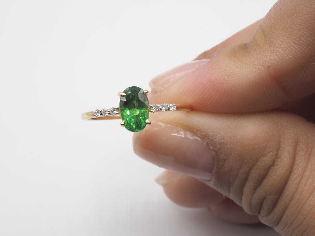 18K Yellow Gold Tsavorite Garnet with diamond  Ring