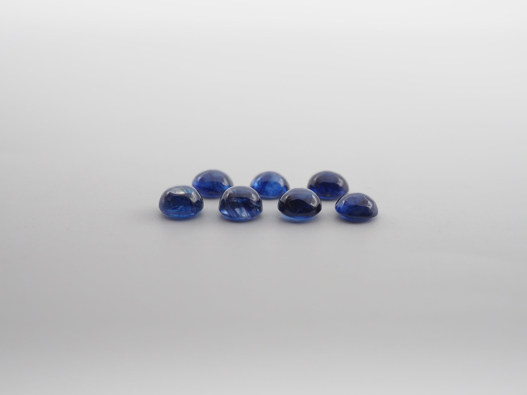 Blue Sapphire  Cabochon  Round Shape 5 mm 7 pieces, Approximately 5.90 Carat  (GTG-BSC-10)