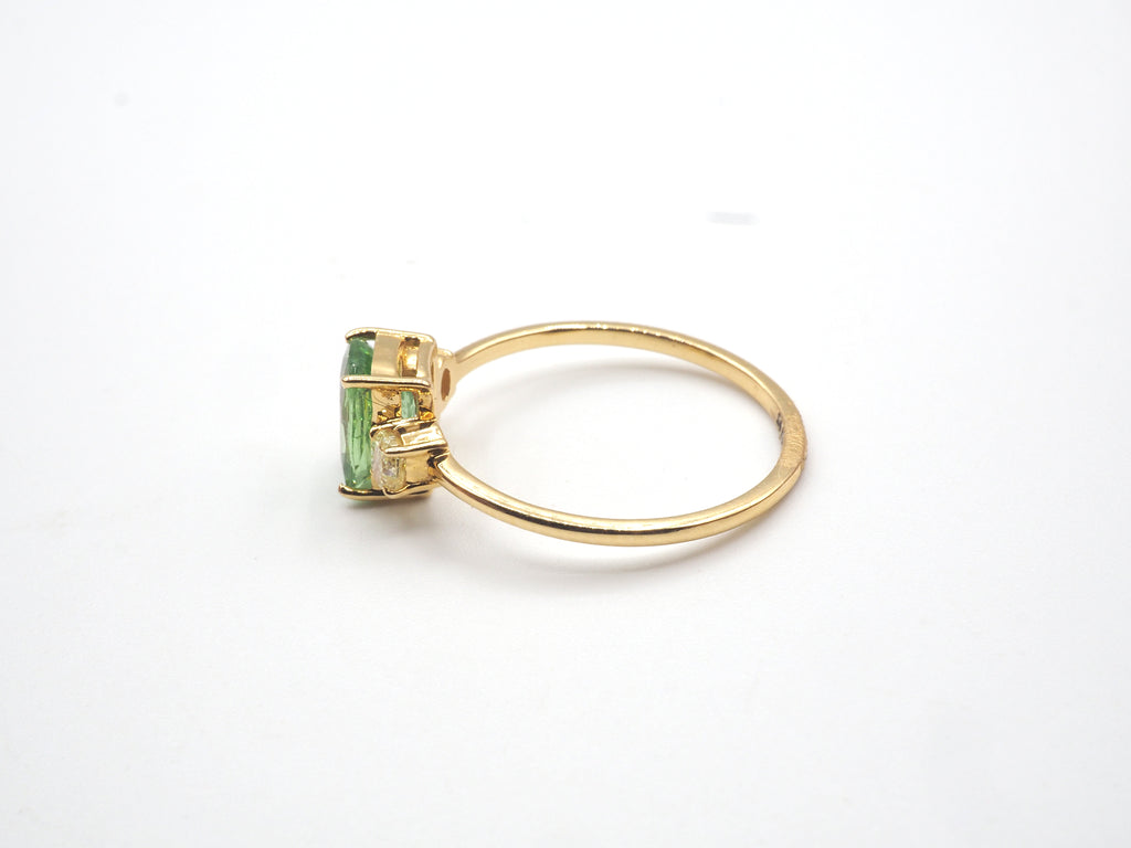 18K Yellow Gold Mint Garnet Ring