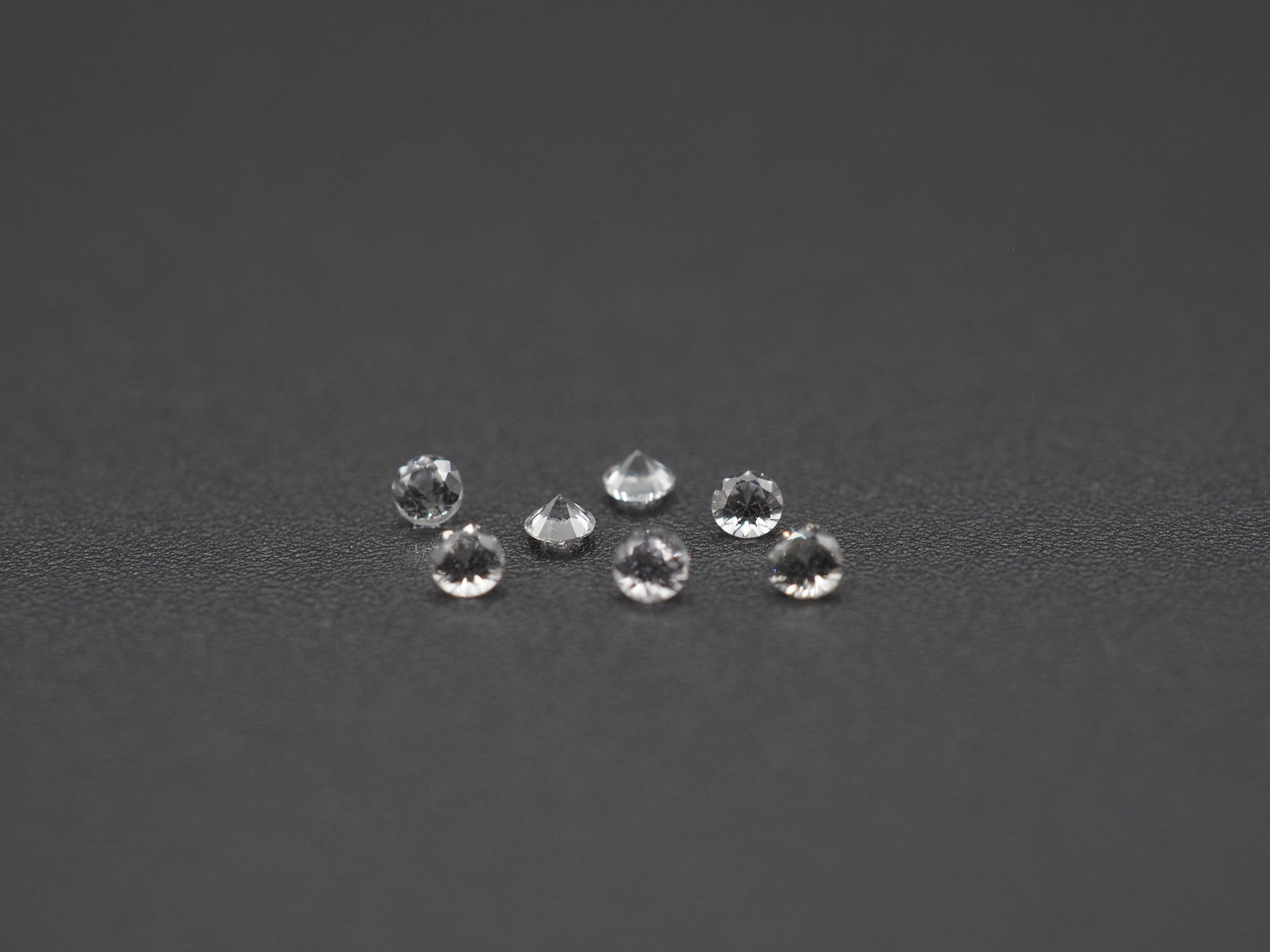 White Sapphire Round Shape 1.8 mm Approximately 0.18 Carat, 7 Pieces
