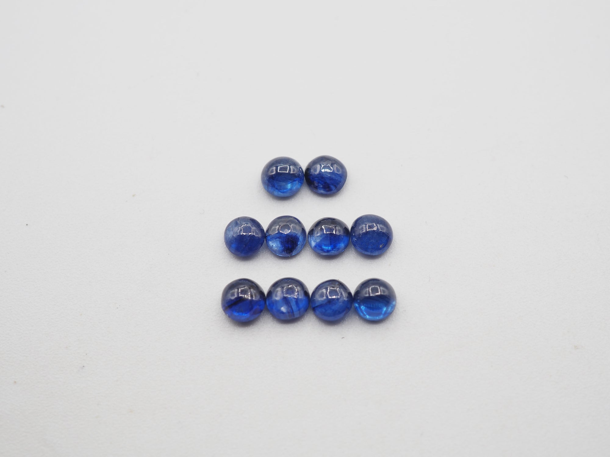Blue Sapphire Cabs Round Shape 4 mm 10 pieces, Approximately 3.40 Carat