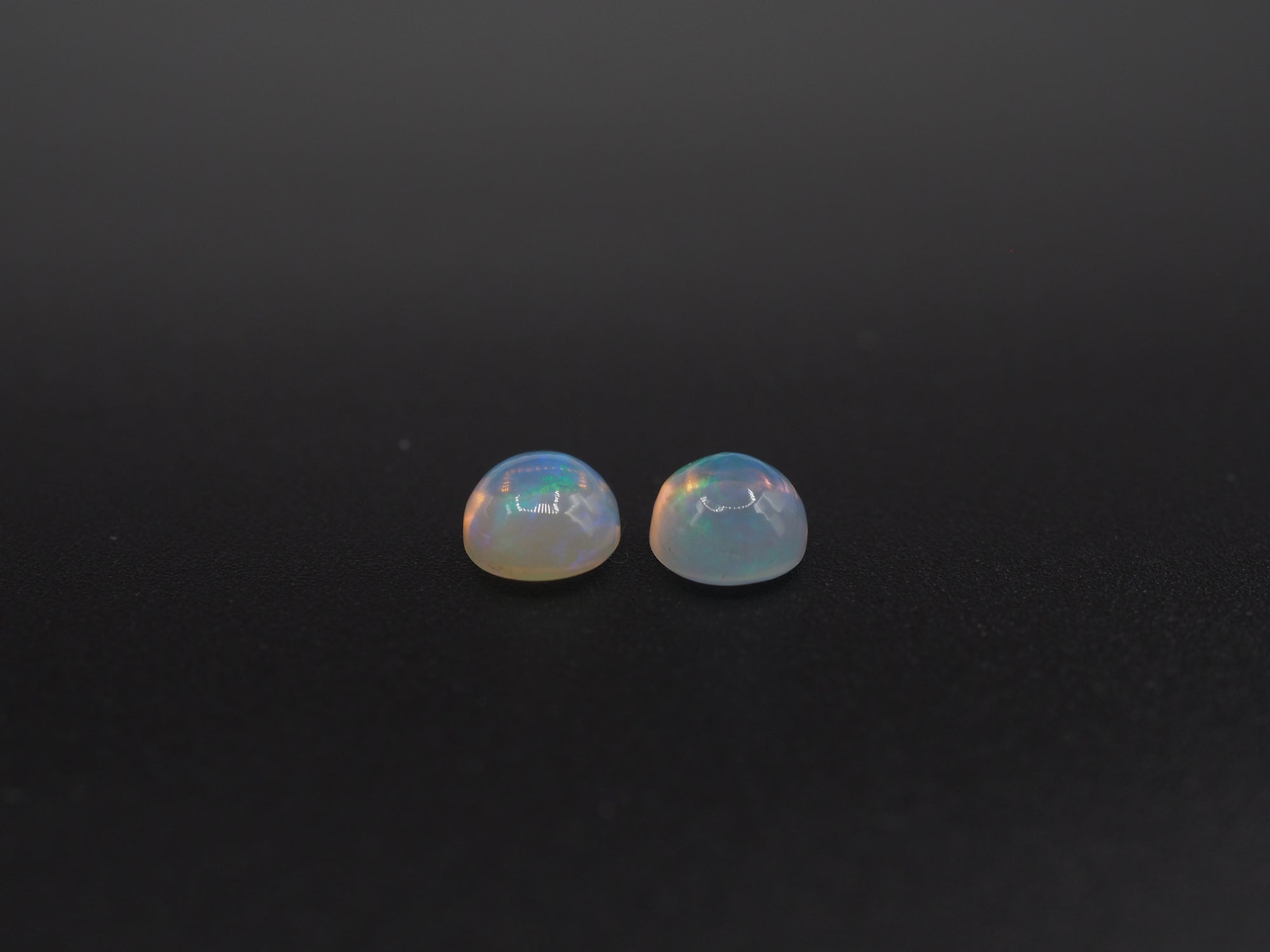 Ethiopian Opal Oval Shape 8x6 mm  Approximately 1.83 Carat , 2 Pieces (GTG-OP-182)