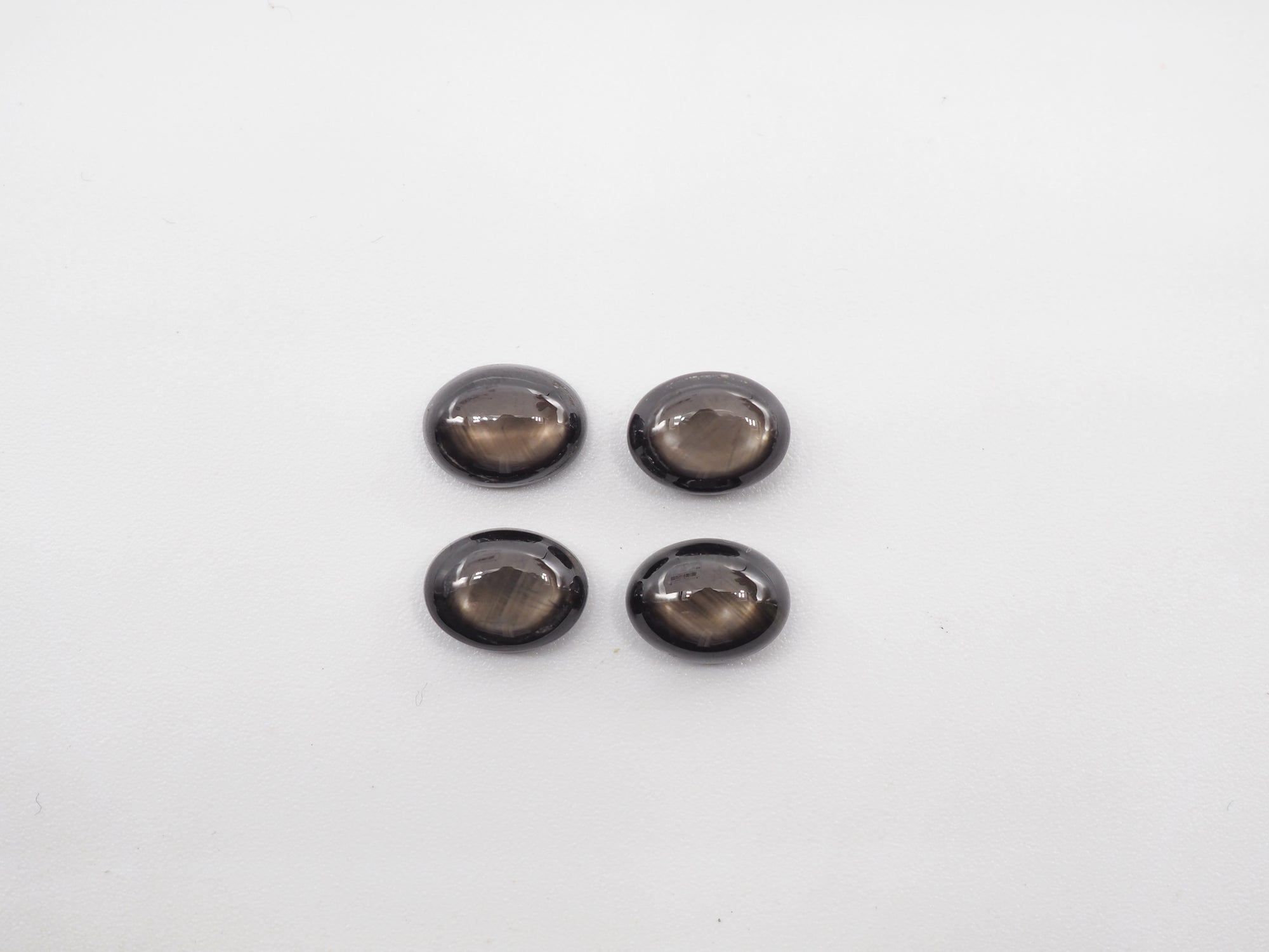 Black Star Sapphire Cab Oval 8x6mm  Approximately 4.80 Carat,4 pcs