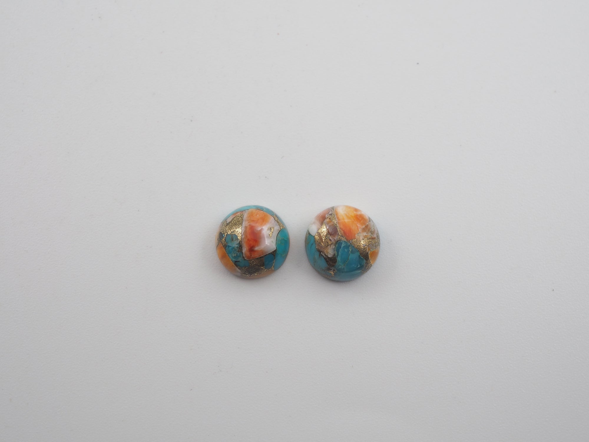 Oyster Copper Turquoise Cabochon Round 9 mm Approximately 6 Carat (GTG-OT-43)