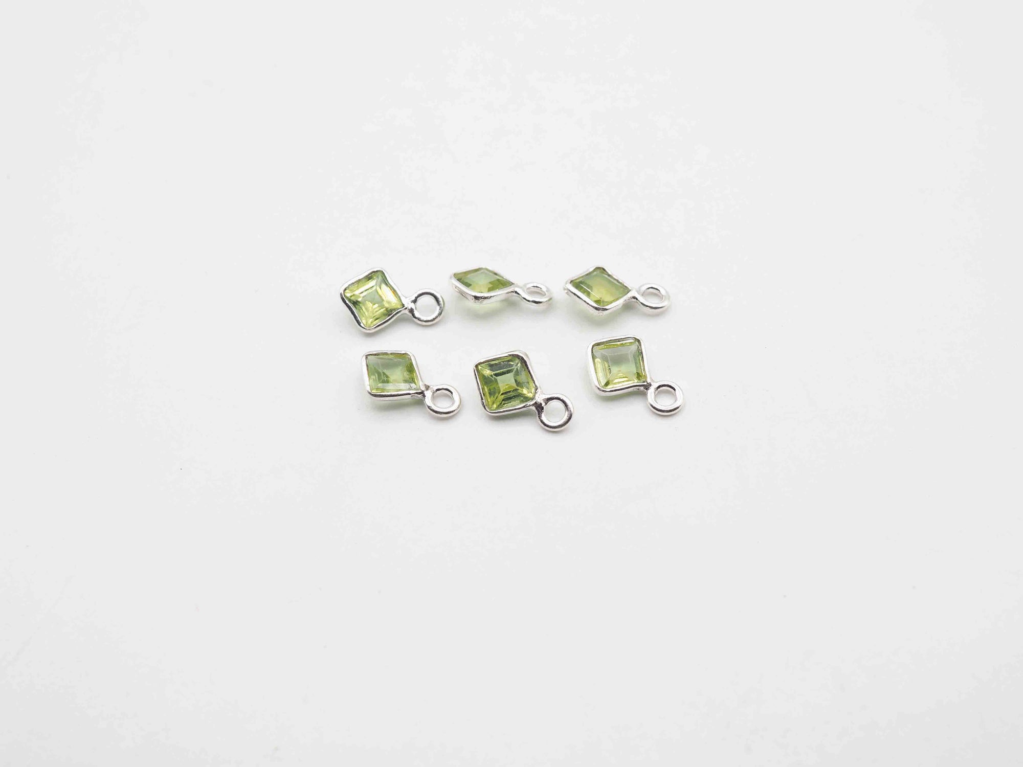 4x4mm Peridot Silver Bezel, Single Connector, Peridot Bezel, Peridot Charm