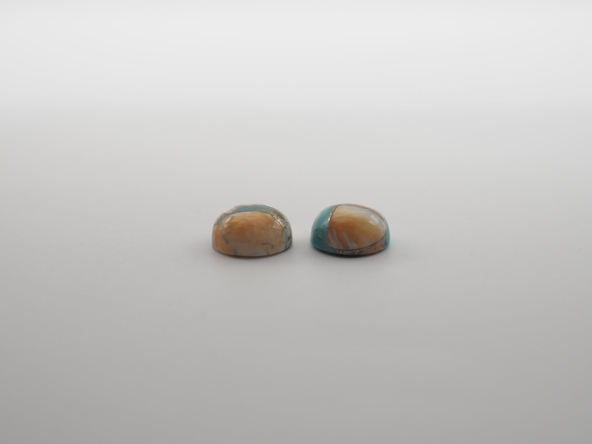 Oyster Copper Turquoise Cabochon Round 9 mm Approximately 5 Carat (GTG-OT-39)