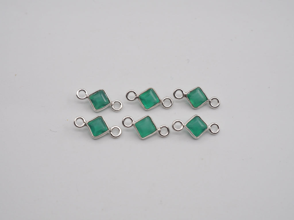 Green Onyx Silver Bezel 4 mm, Double Connector, Approximately 6.47 carat (GTG-SBO-9)