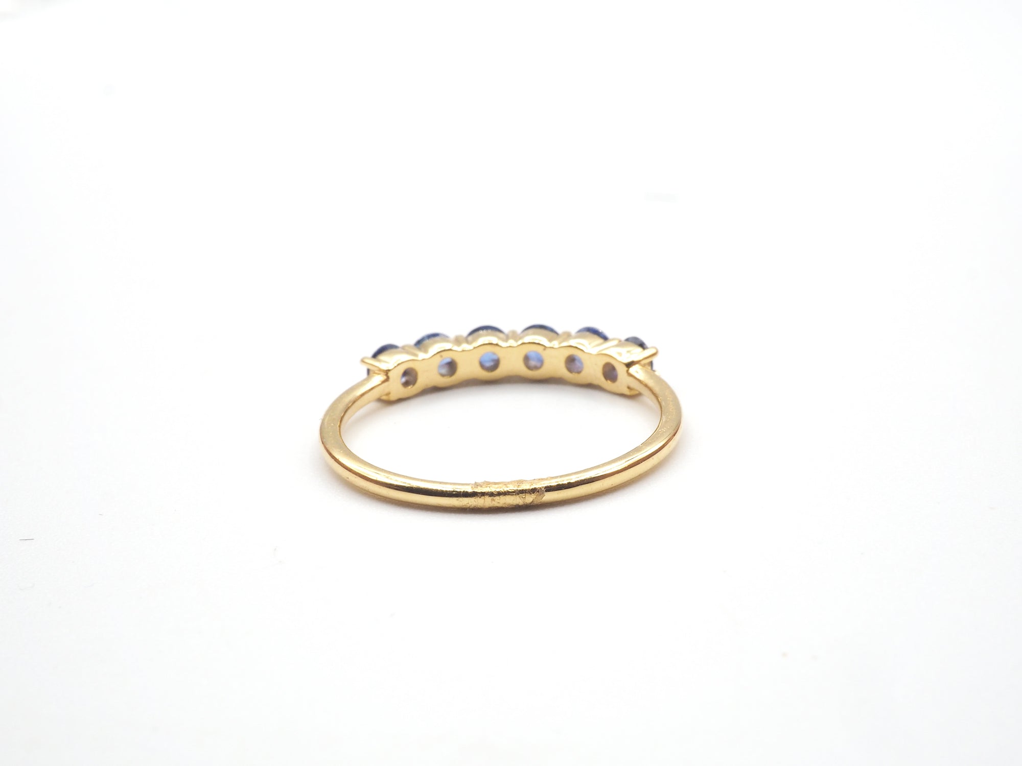 18K Yellow Gold  Blue Sapphire Ring