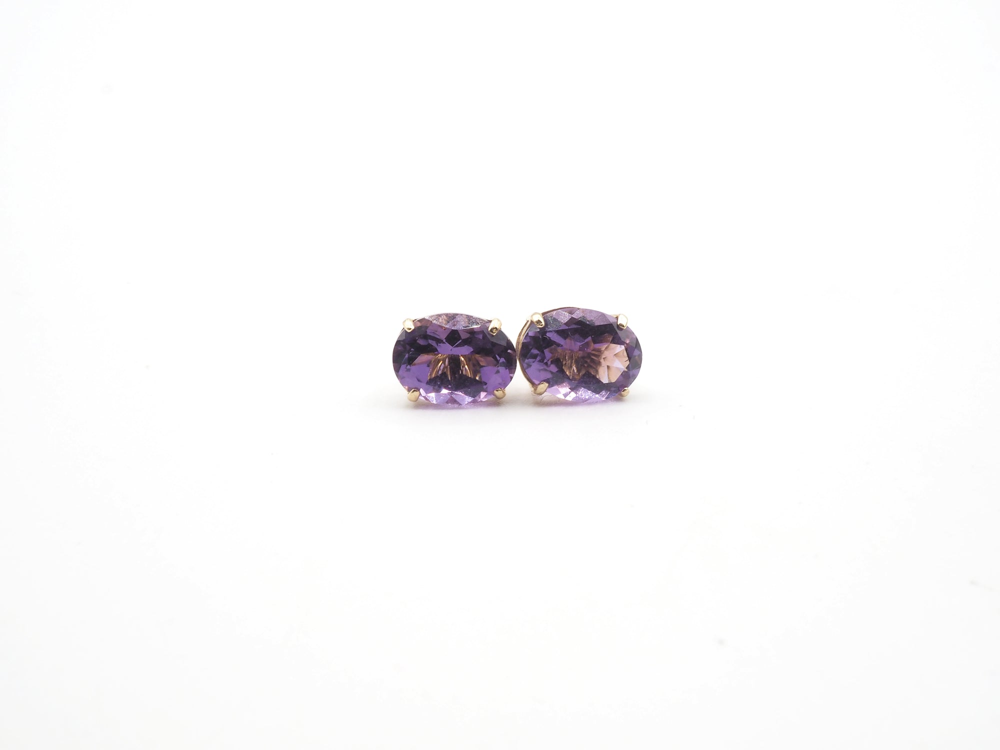 14K Yellow Gold Oval Amethyst Stud, Amethyst Stud/Earring