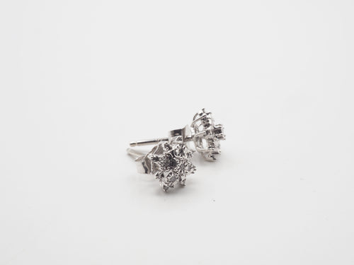 10K White Gold Diamond Stud