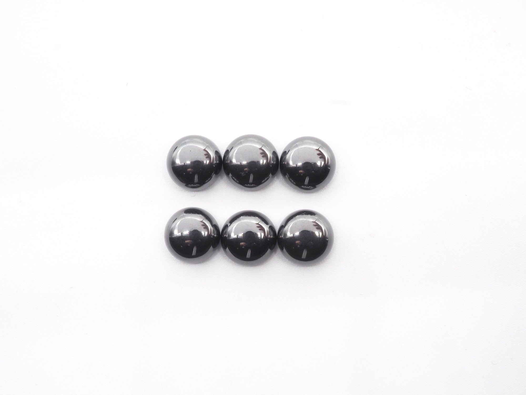 Hematite Round Cabs 8mm, Approximately 21.76 Carat