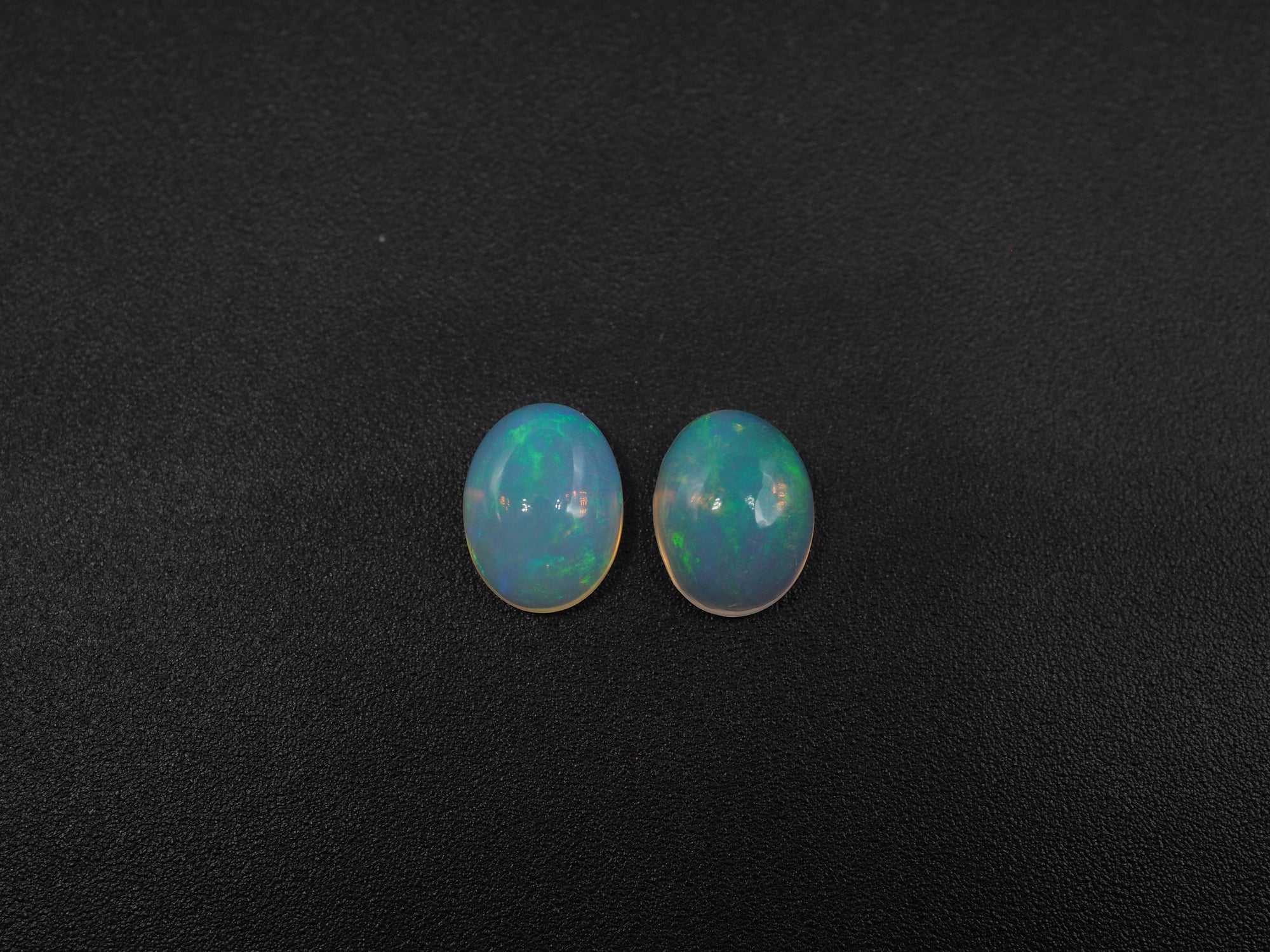 Ethiopian Opal Oval Shape 8x6 mm  Approximately 1.83 Carat , 2 Pieces (GTG-OP-182)