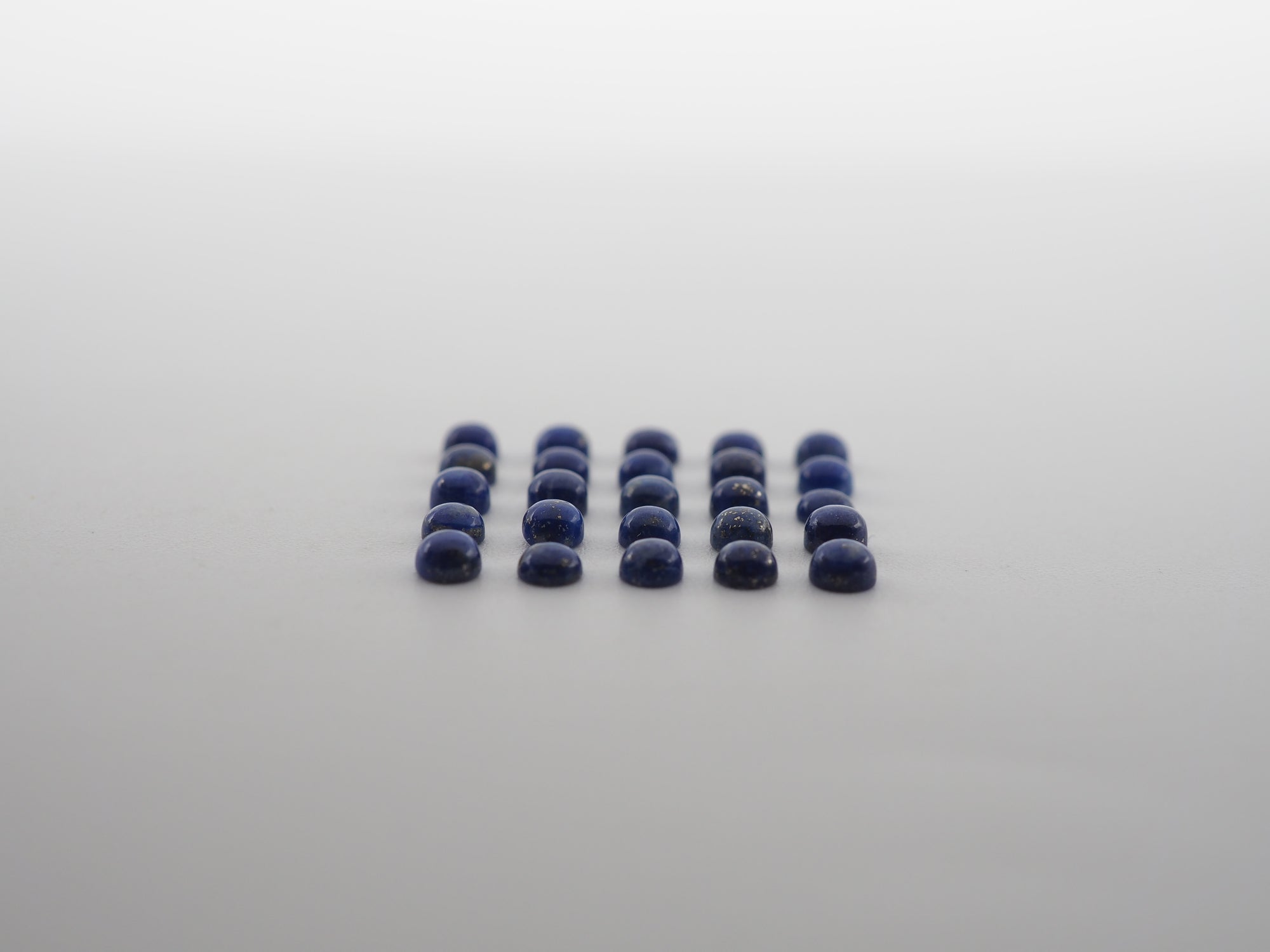 Lapis Cabochon Round 3 mm, Approximately 4 Carat, 25 Pieces (GTG-LAP-0)