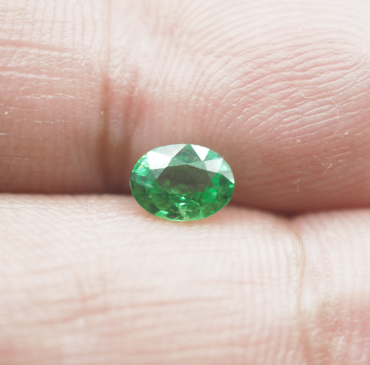 Tsavorite Oval Shape 6x 4.5 x 3 mm Single Piece Approximately 0.61 Carat