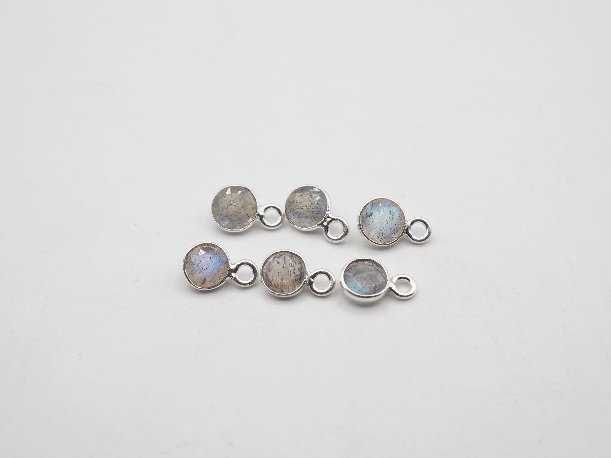 Labradorite Silver Bezel 5mm, Single Connector, Labradorite Charm (GTG-SBL-06)