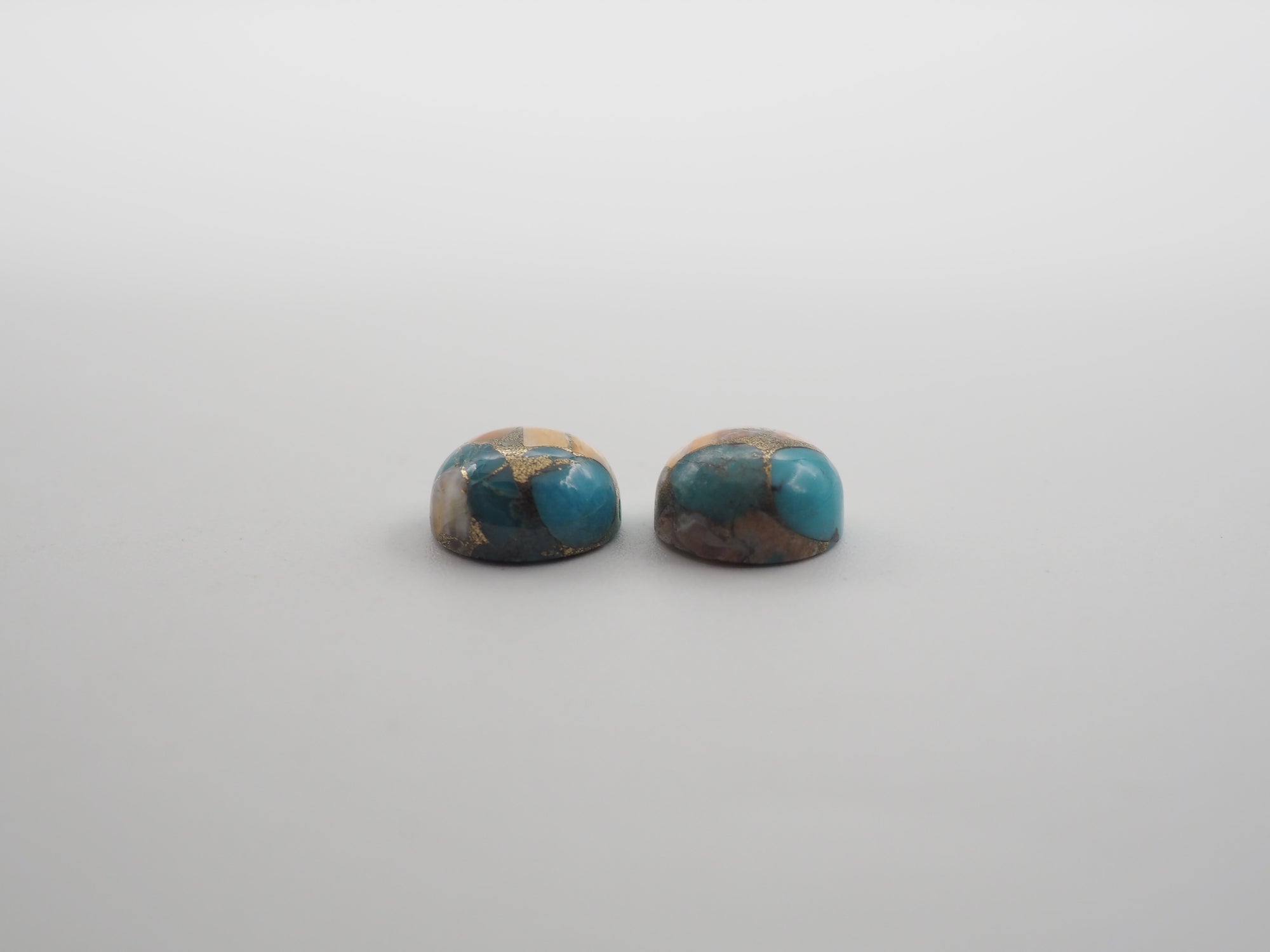 Oyster Copper Turquoise Cabochon Round 9 mm Approximately 6 Carat (GTG-OT-40)