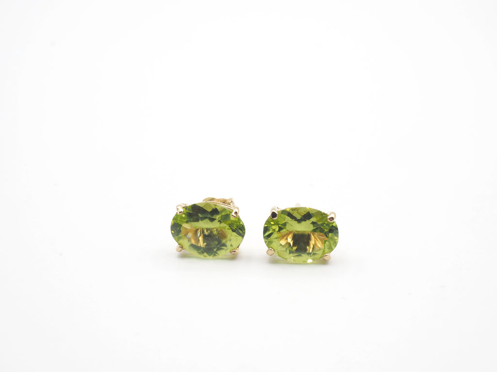 14K Yellow Gold Oval Peridot Stud, Peridot Stud/Earring