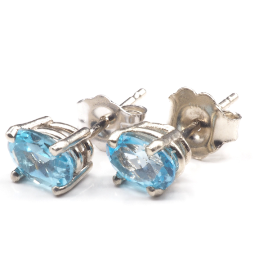 Apatite Oval 6x4 mm Stud Earrings in 14K White Gold