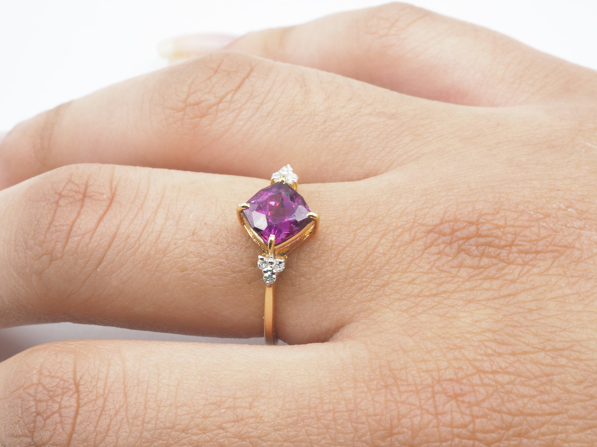 18K Yellow Gold Purple Garnet with Diamond  Ring