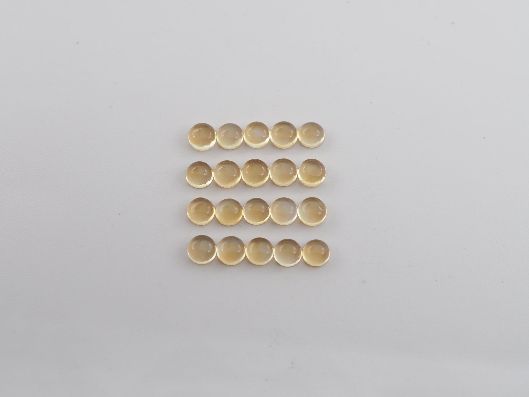 Citrine Cabochon Round 4 mm Approximately 6 Carat, 20 Pieces (GTG-CT-41)