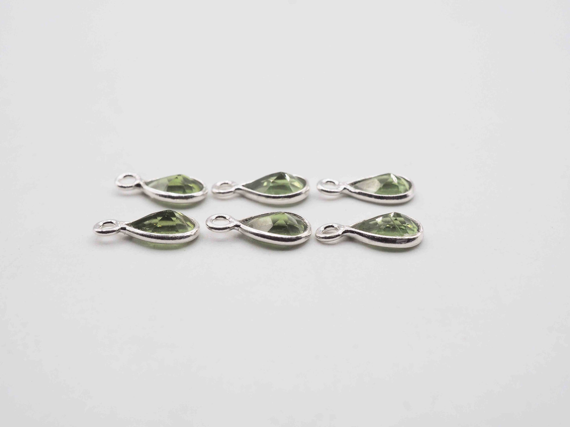 7x5mm Peridot Silver Bezel, Single Connector, Peridot Bezel, Peridot Charm