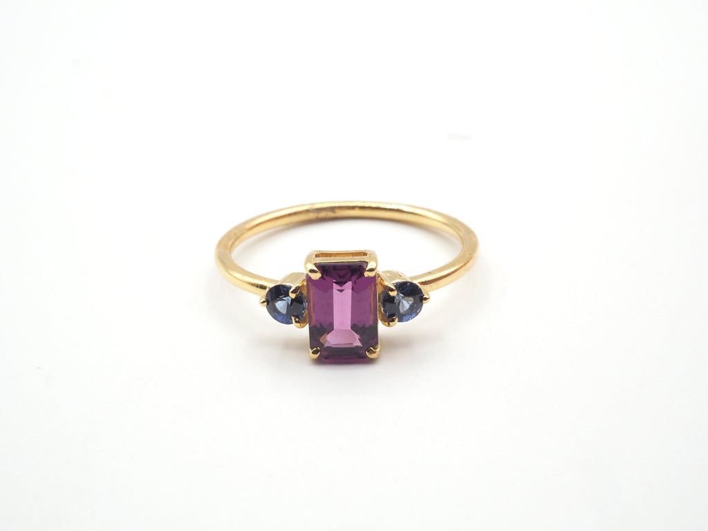 18k Yellow Gold Purple Garnet and Blue Sapphire Ring