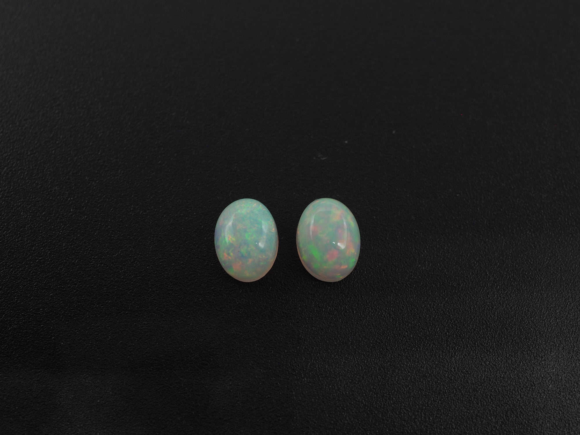 Ethiopian Opal Oval Shape 8x6 mm  Approximately 1.97 Carat , 2 Pieces (GTG-OP-171)