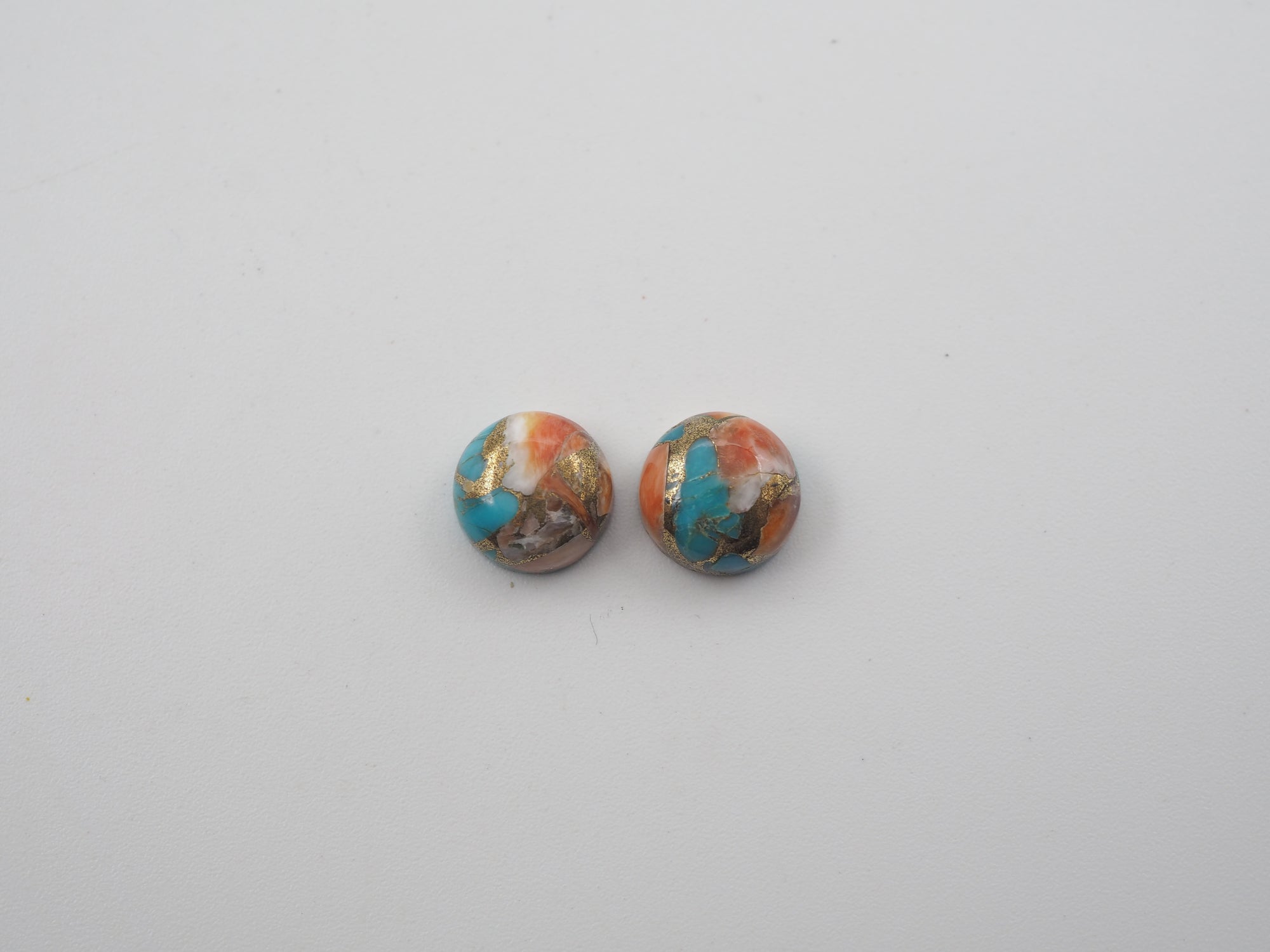 Oyster Copper Turquoise Cabochon Round 9 mm Approximately 6 Carat (GTG-OT-38)
