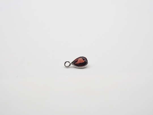 7x5mm Garnet Bezel, Single Connector, Garnet Bezel, Garnet Charm