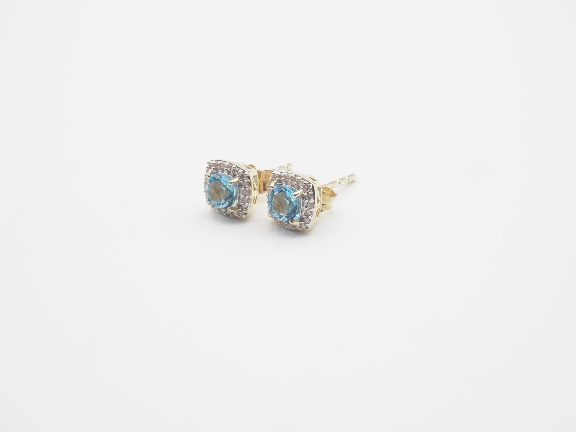 10K Yellow Gold and Diamond Blue Topaz Stud