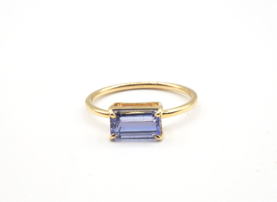 18K Yellow Gold Tanzanite Ring