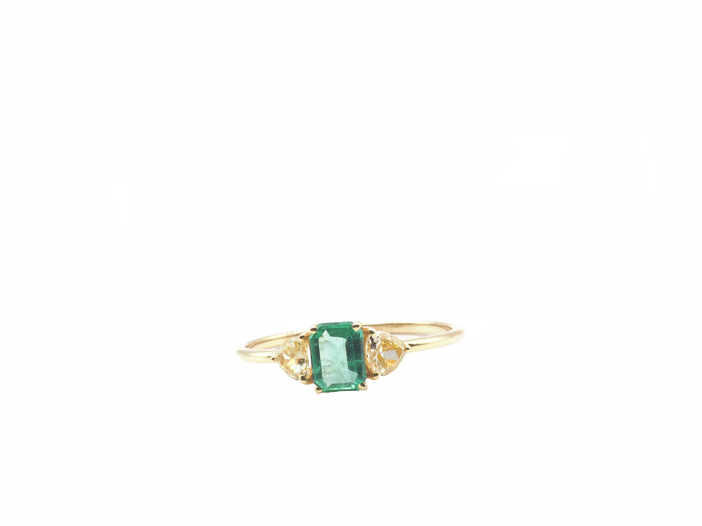 14K Yellow Gold Emerald With Diamond Ring