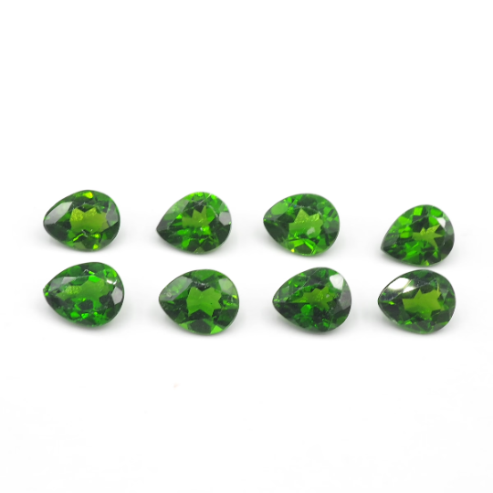 Chrome Diopside Pear Shape 5x4mm Approximately 2.86 Carat