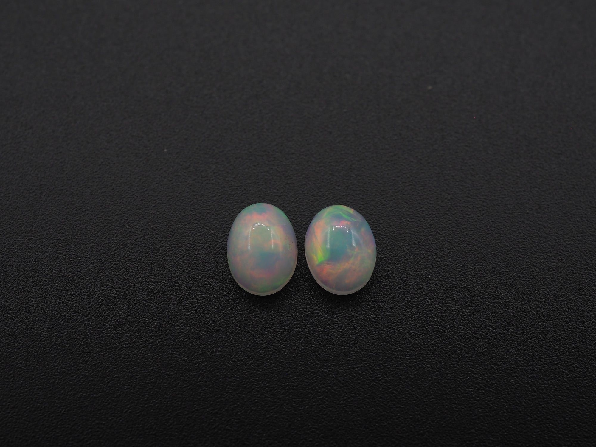 Ethiopian Opal Oval Shape 8x6 mm  Approximately 1.70 Carat , 2 Pieces (GTG-OP-185)