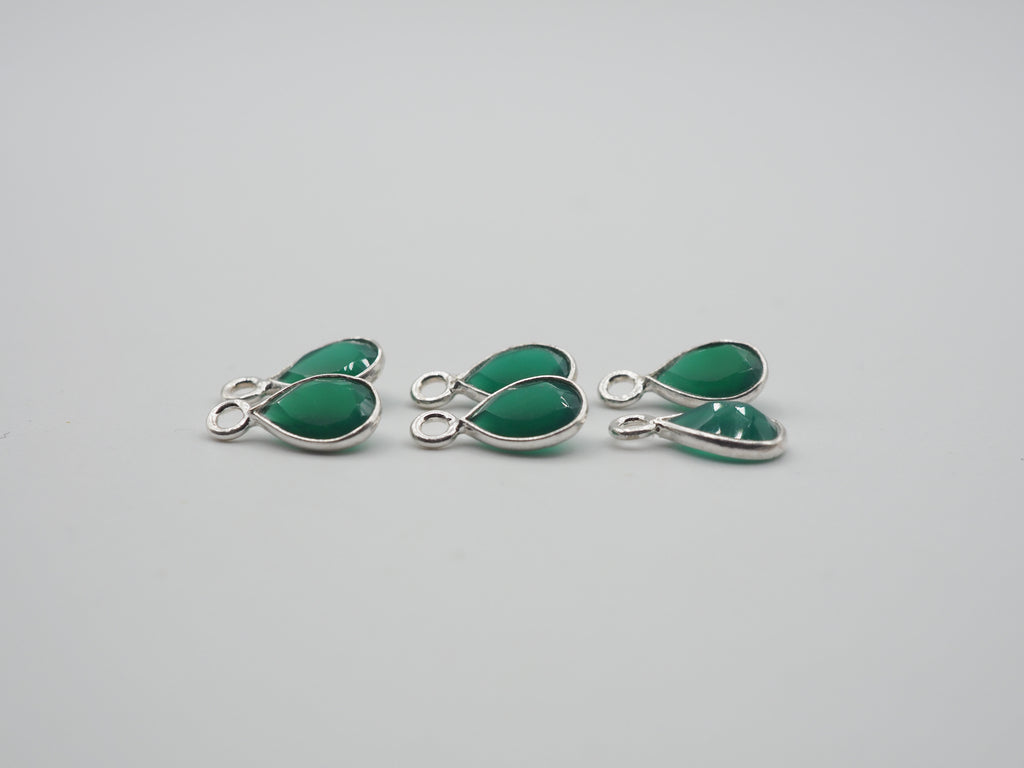 Green Onyx Silver Bezel 6x5 mm, Single Connector, Approximately 7.10 carat (GTG-SBO-5)