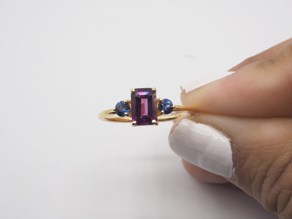 18k Yellow Gold Purple Garnet and Blue Sapphire Ring