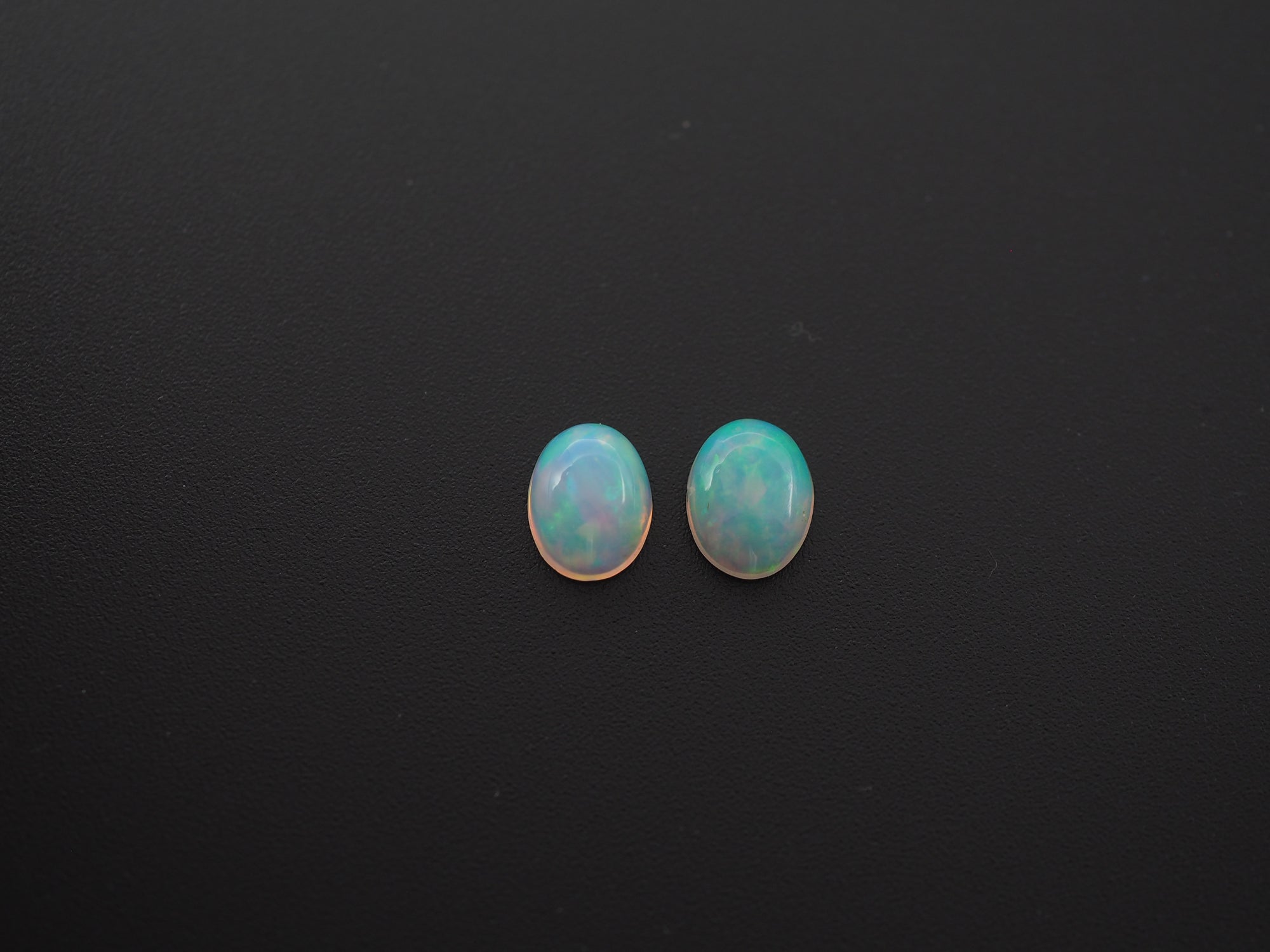 Ethiopian Opal Oval Shape 8x6 mm  Approximately 1.48 Carat , 2 Pieces (GTG-OP-168)