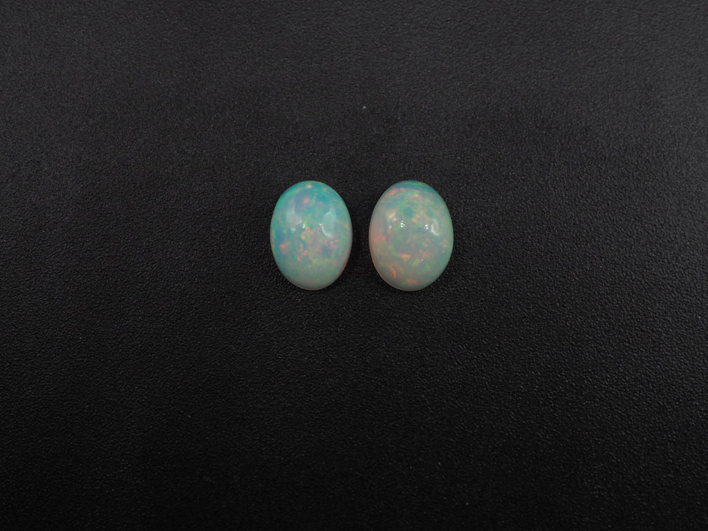 Ethiopian Opal Oval Shape 8x6 mm  Approximately 2.07 Carat , 2 Pieces (GTG-OP-181)
