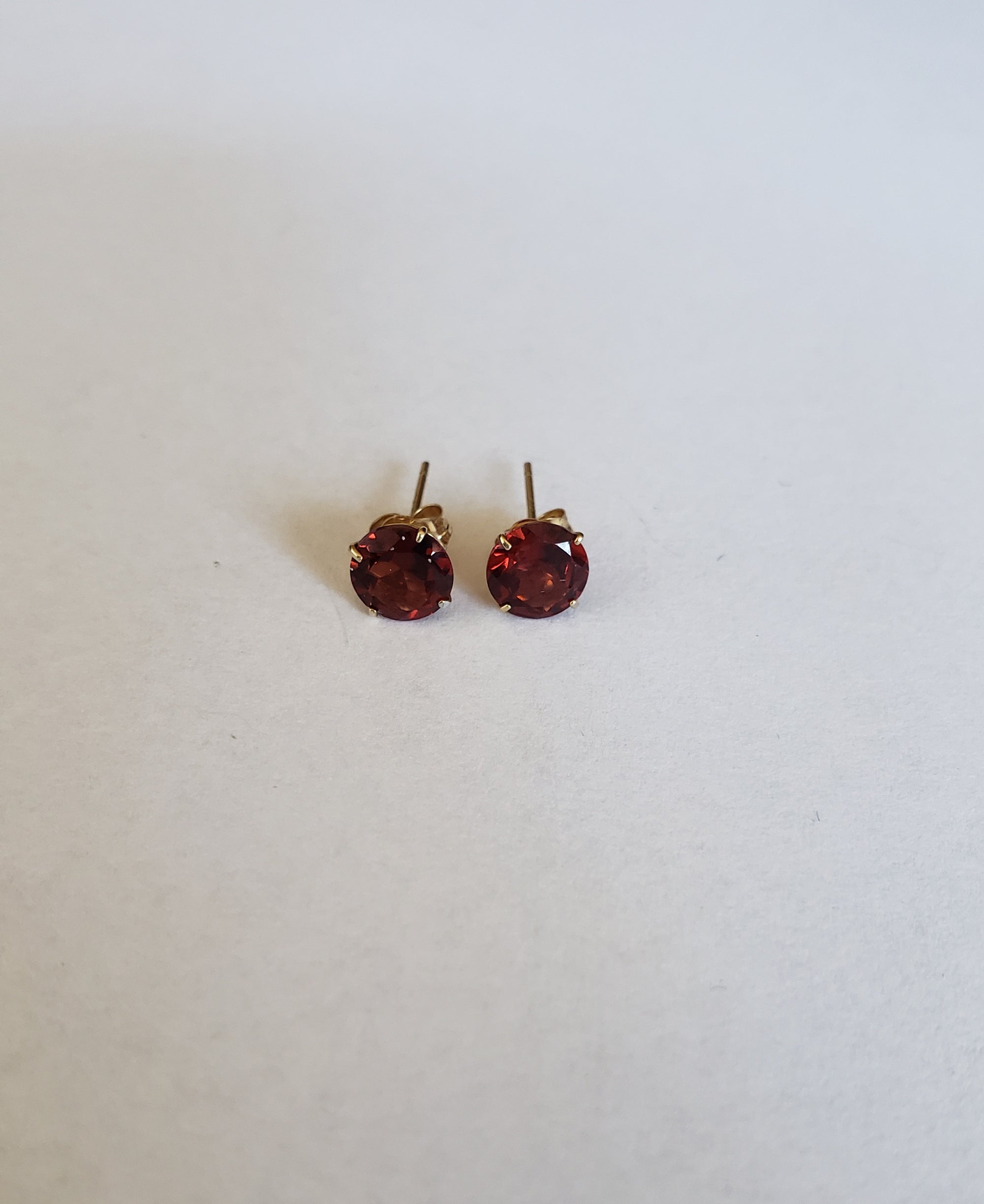14K Yellow Gold Garnet  6mm Round  Stud, Garnet Earring, Birthstone Stud